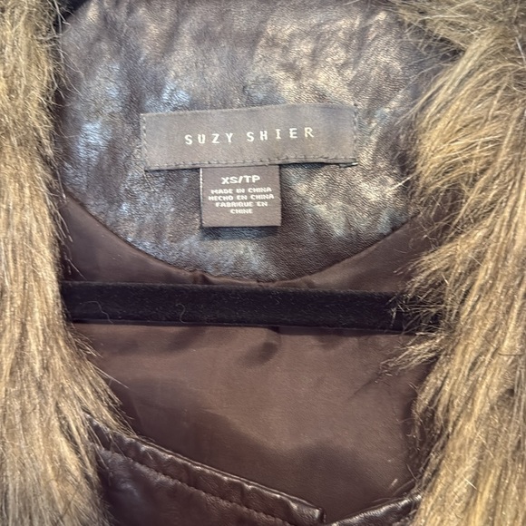 Suzy Shier Brown Faux Fur faux leather Vest - XS - Picture 2 of 4